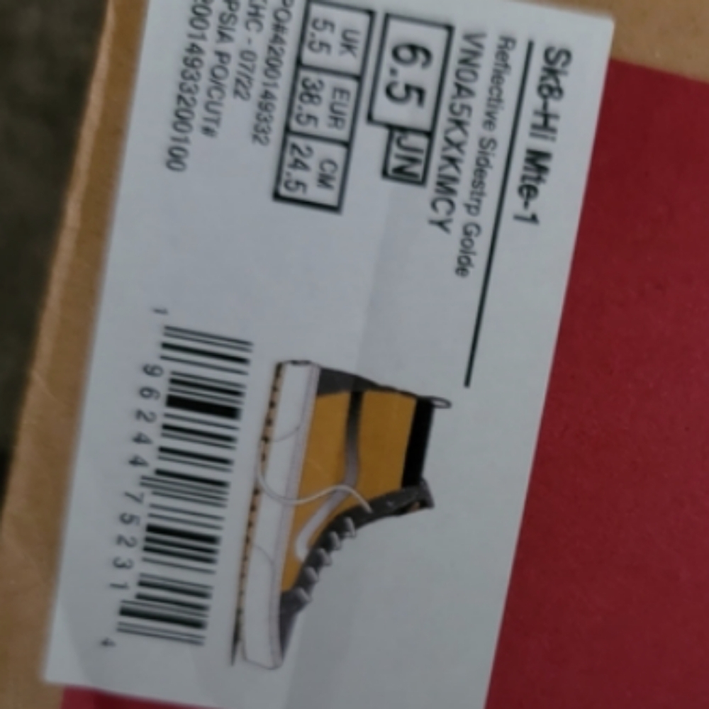 Vans - Picture 4 of 4